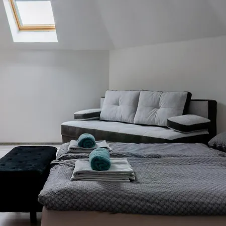 Apartment Crystalapartmanhaz Gyula