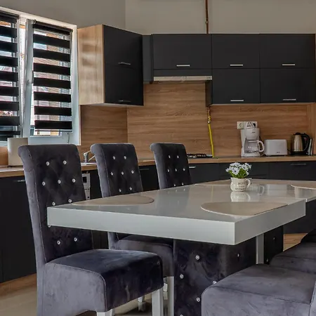 Crystalapartmanhaz Apartment Gyula